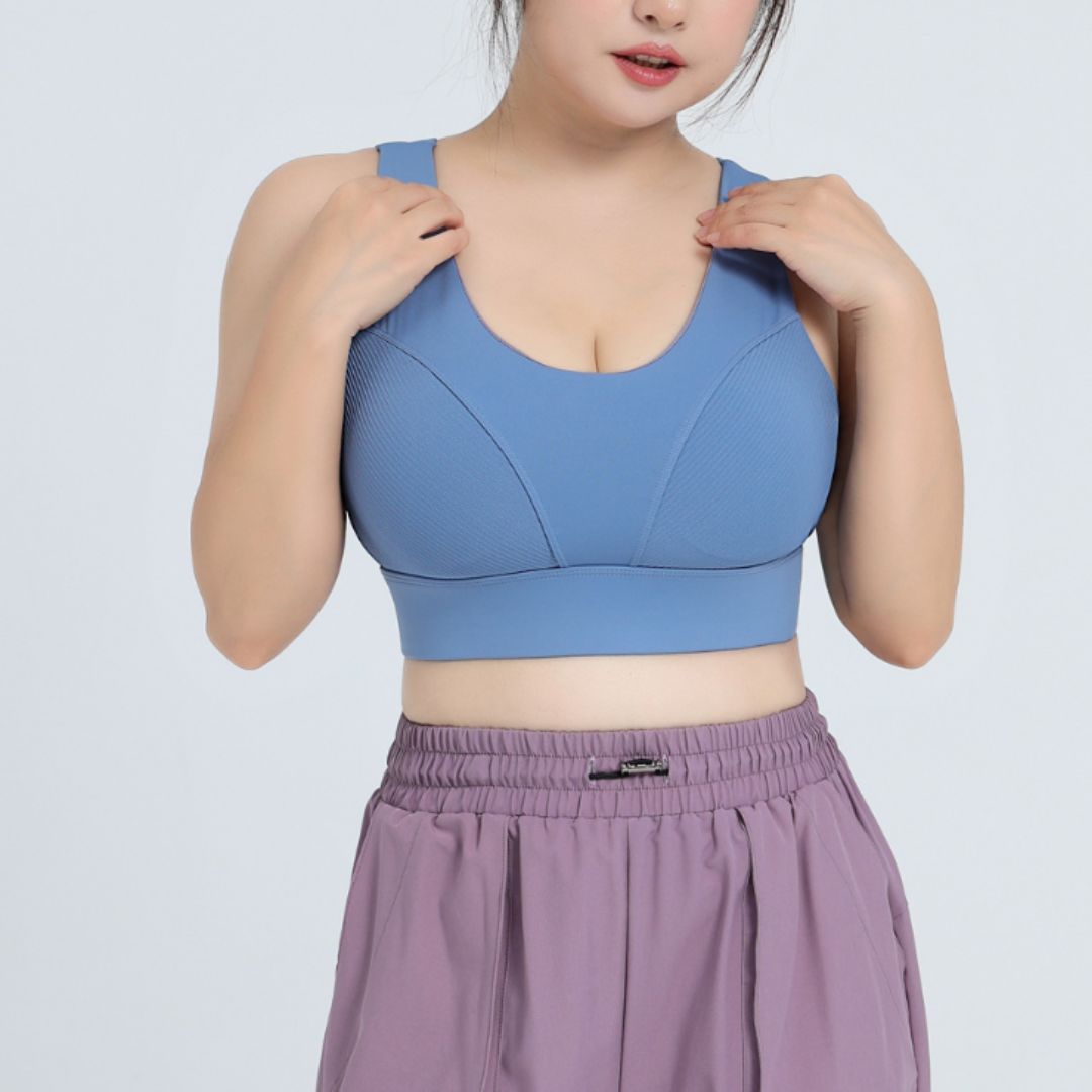 Plus-size straps sports bra