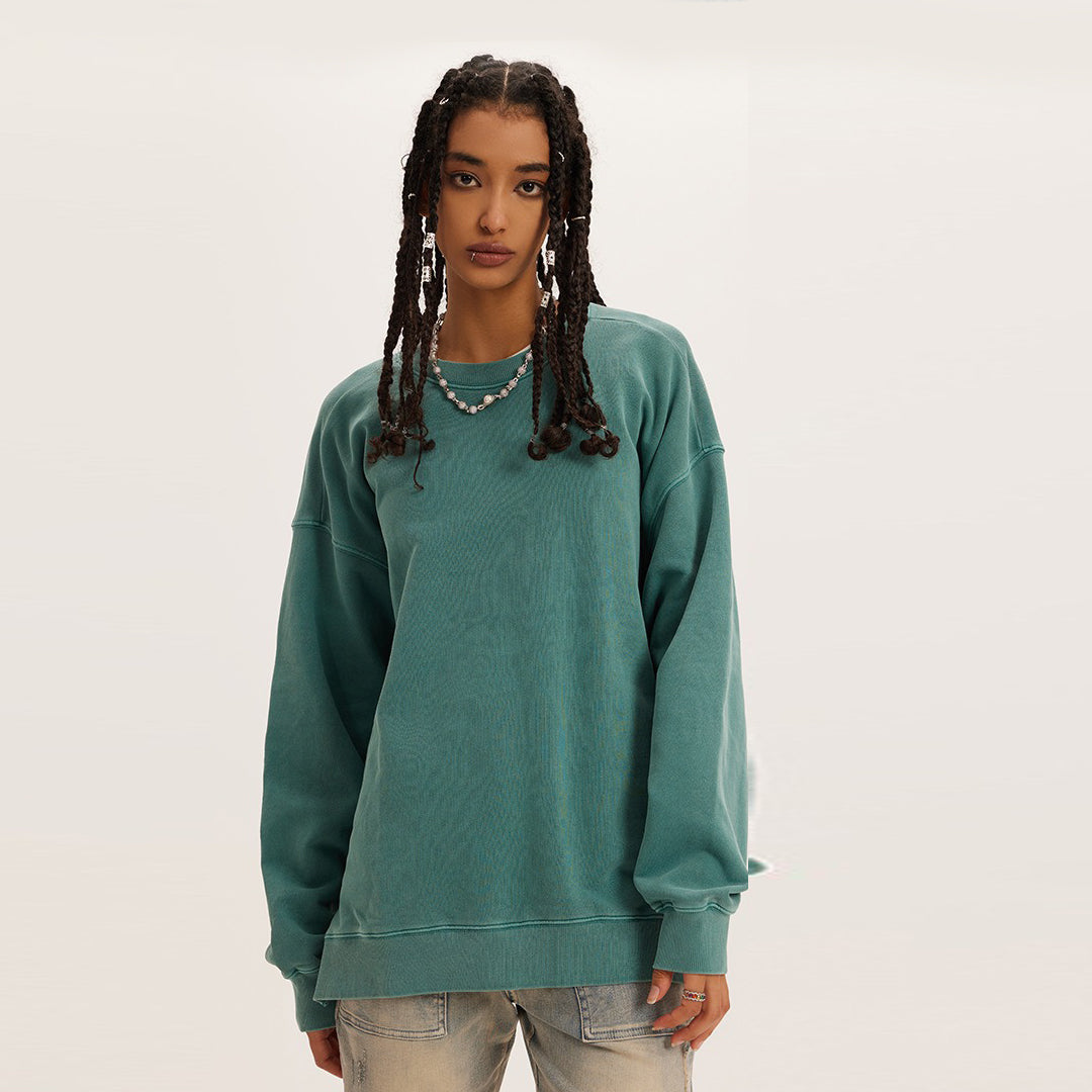 Bottom-slit vintage pullover sweatshirt