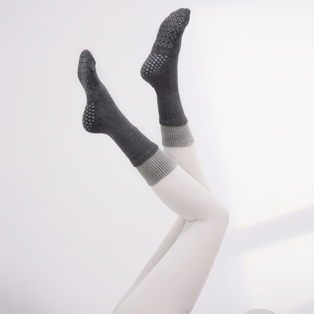 Chaussettes antidérapantes de forme physique de Pilates de yoga