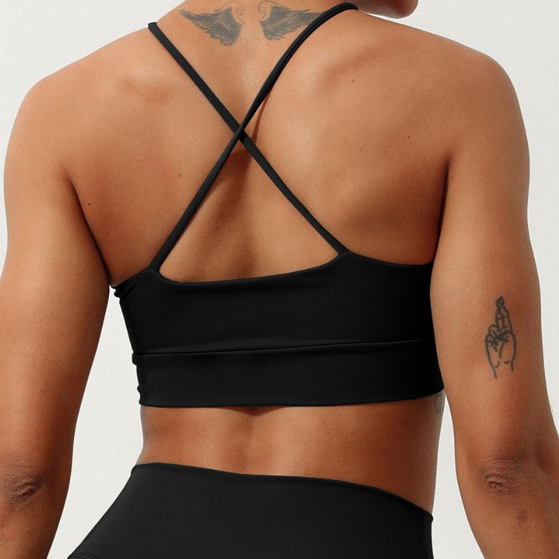 Slim strap cross-cutout gathered sports bras