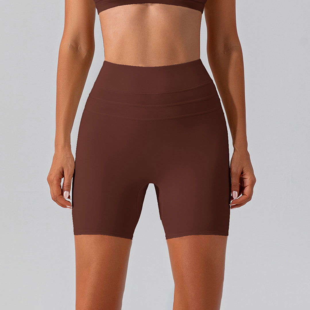 Elastic hip-lift yoga shorts