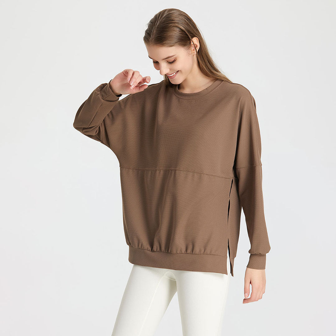 Solid split crewneck sports top