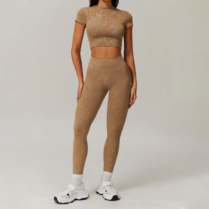 stand-up collar crop top + High-waisted leggings 2-piece set