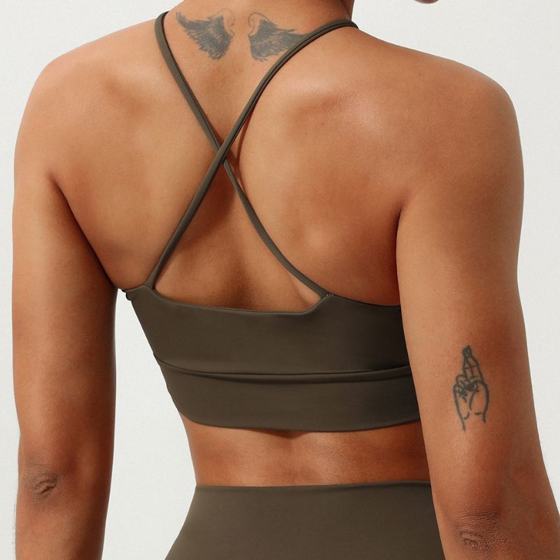 Slim strap cross-cutout gathered sports bras