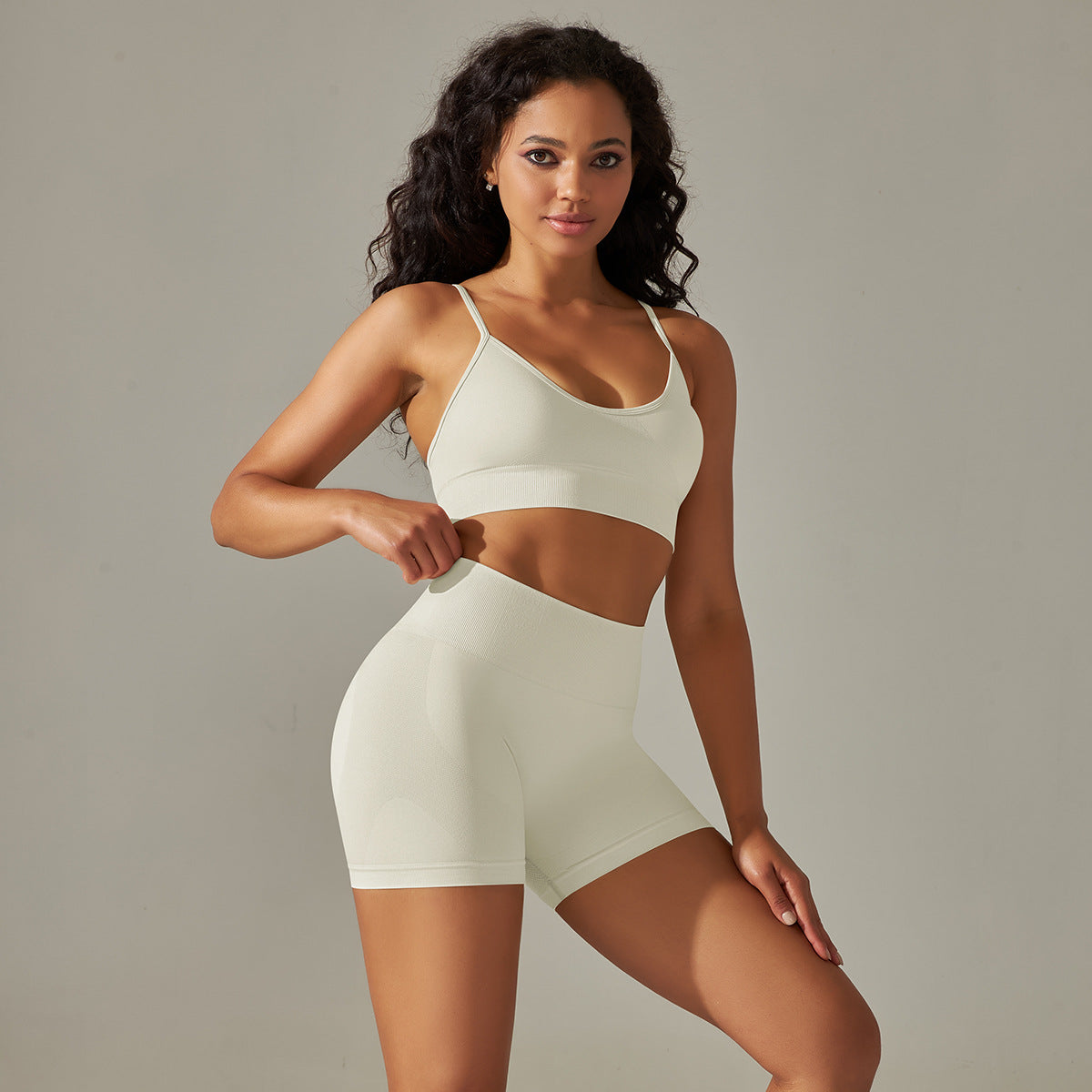 Solid color seamless sports bra + shorts 2-piece set