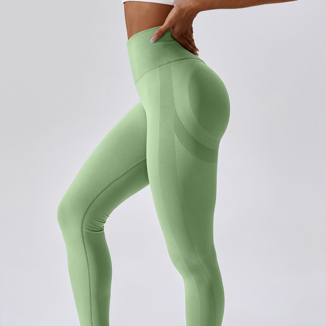 Seamless high-rise solid color hip lift yoga leggings