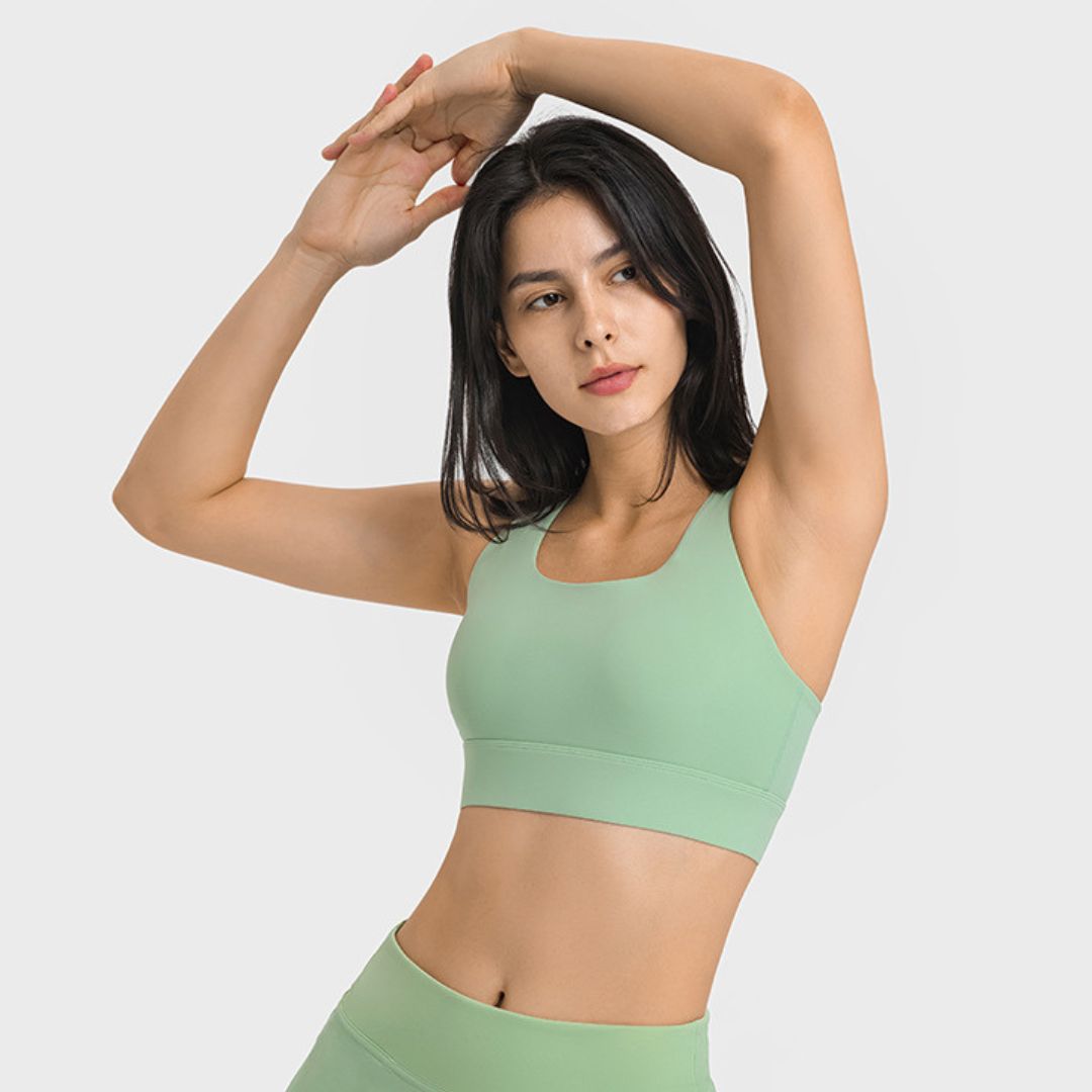 Solid buckle back cross-sport bra