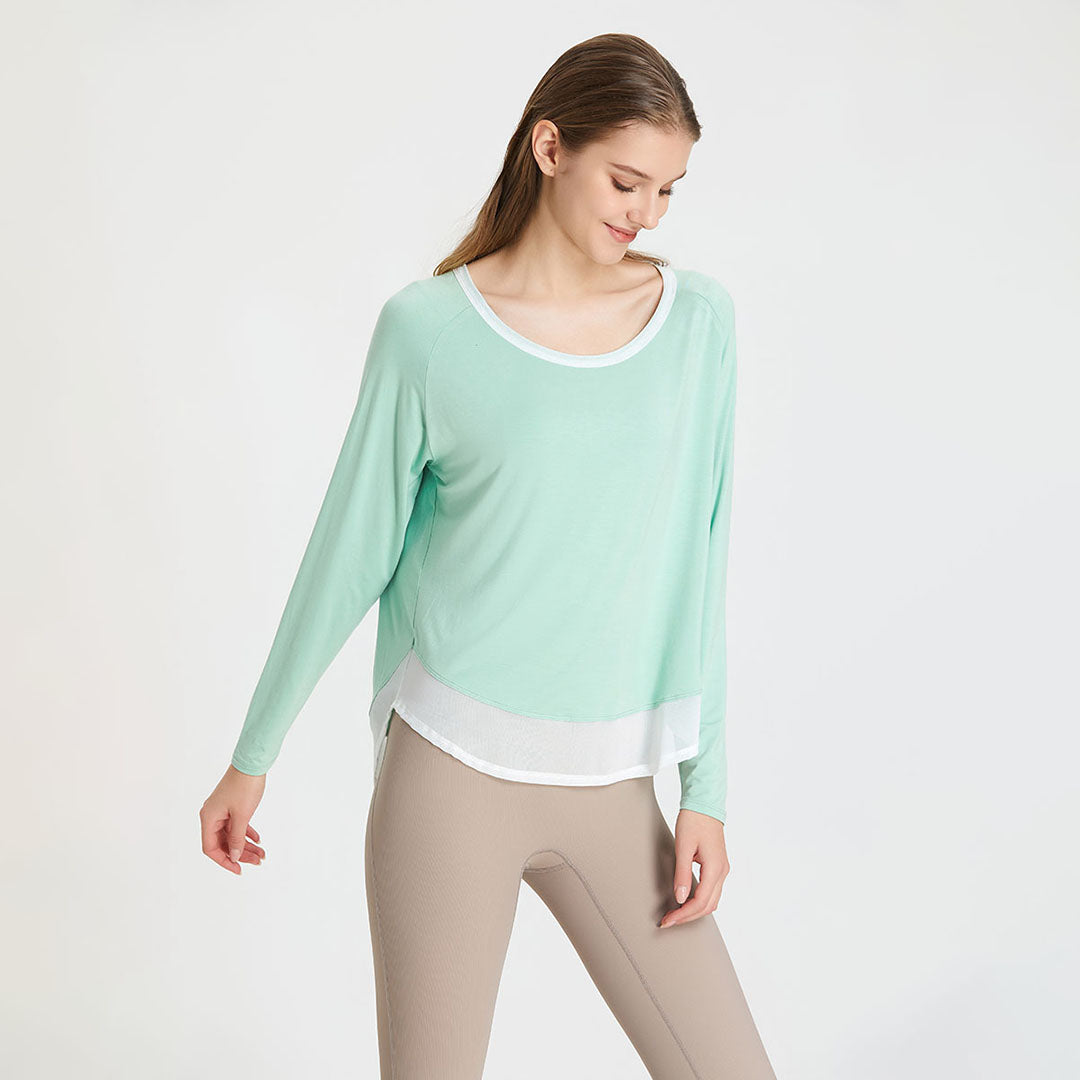 Solid loose long-sleeved paneled T-shirt