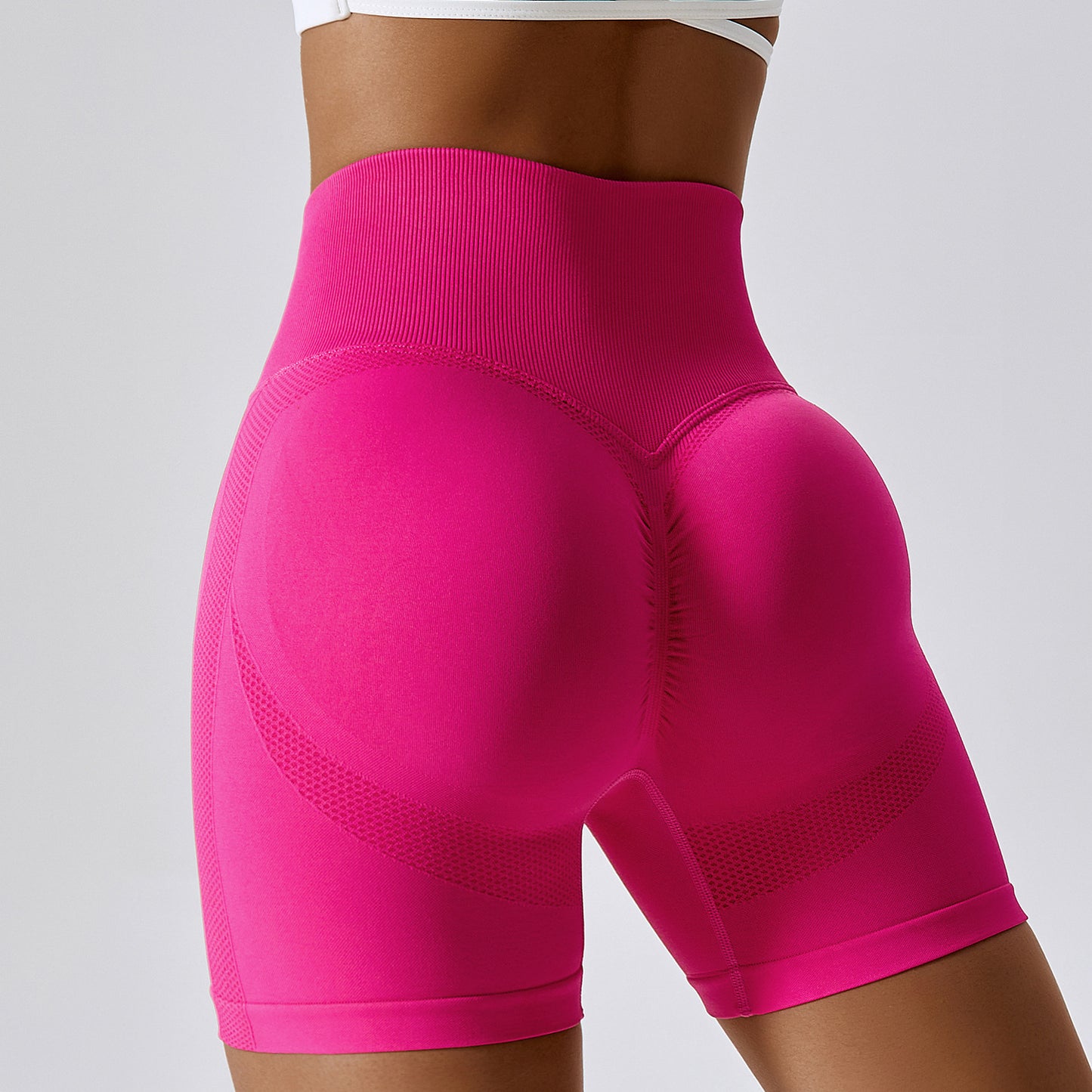 Solid color seamless hip lift shorts