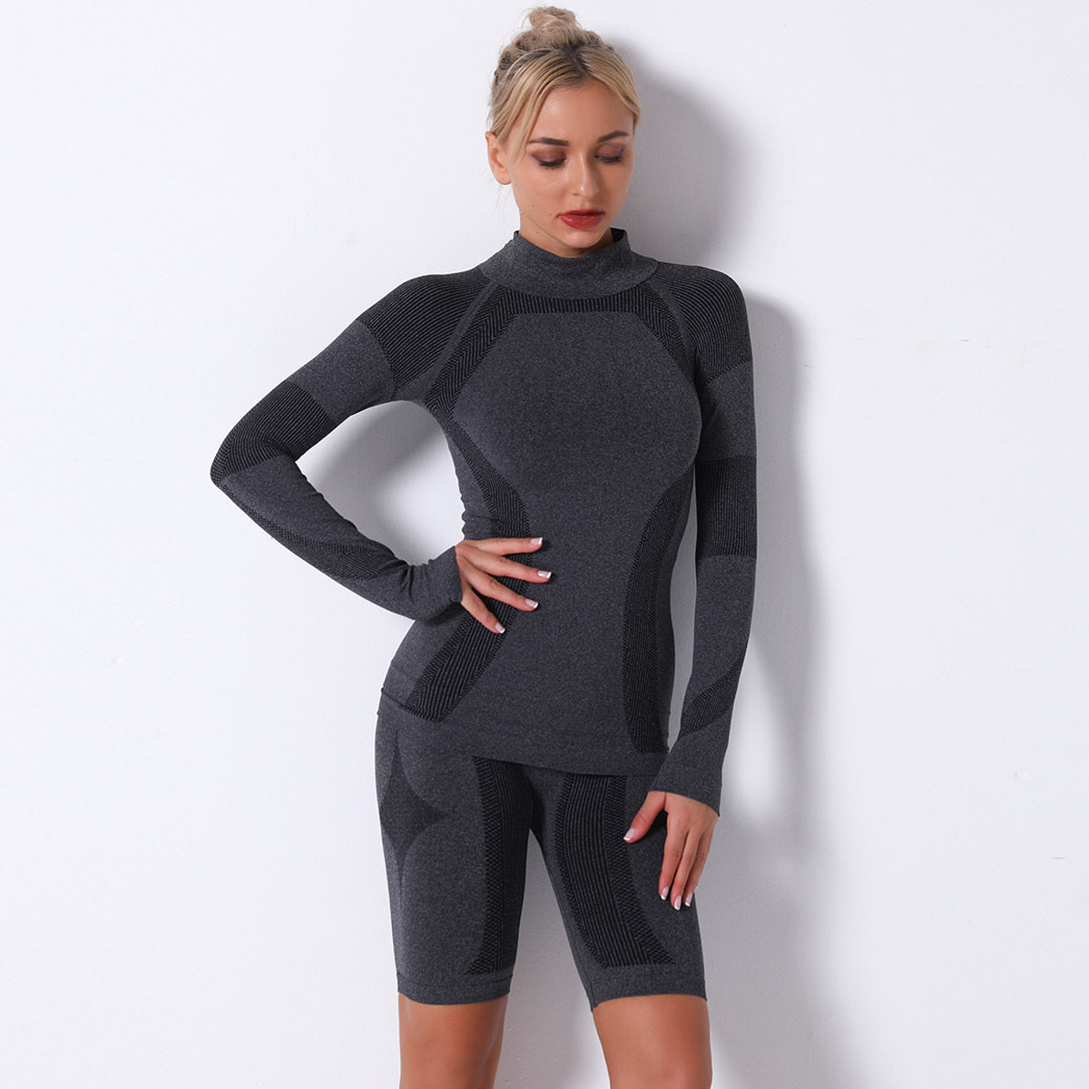 Seamless long sleeve knit tracktop & shorts 2 piece set