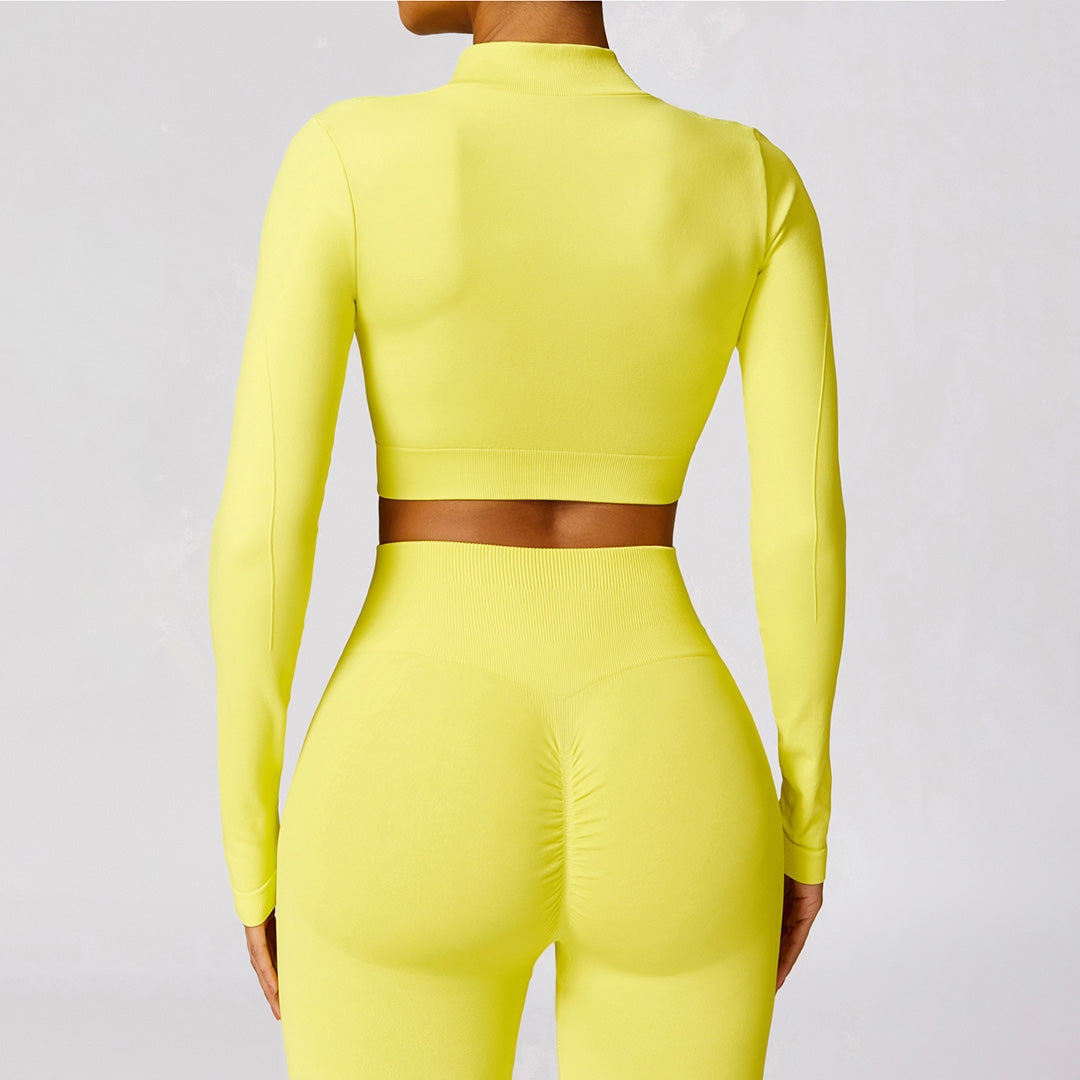 Tight-fitting seamless long-sleeved yoga jacket