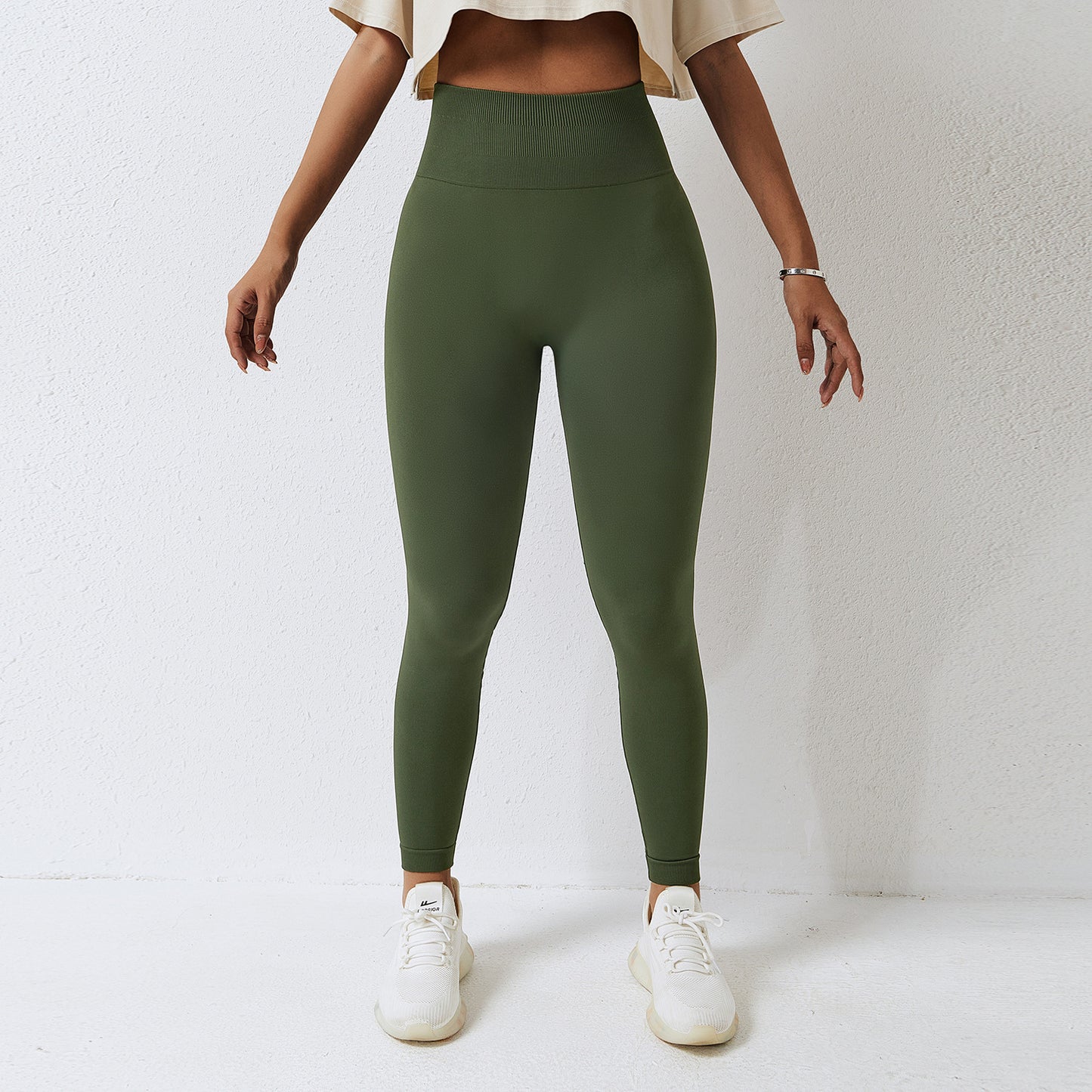 High waist and hip lifting seamless yoga Leggings