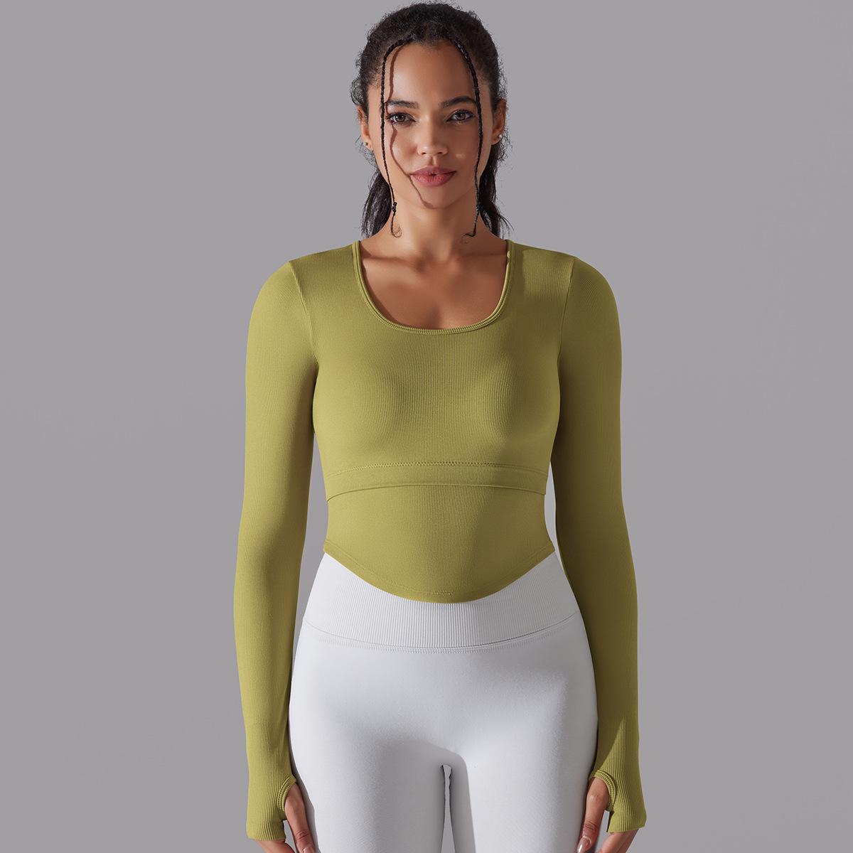 Seamless solid breathable sports top