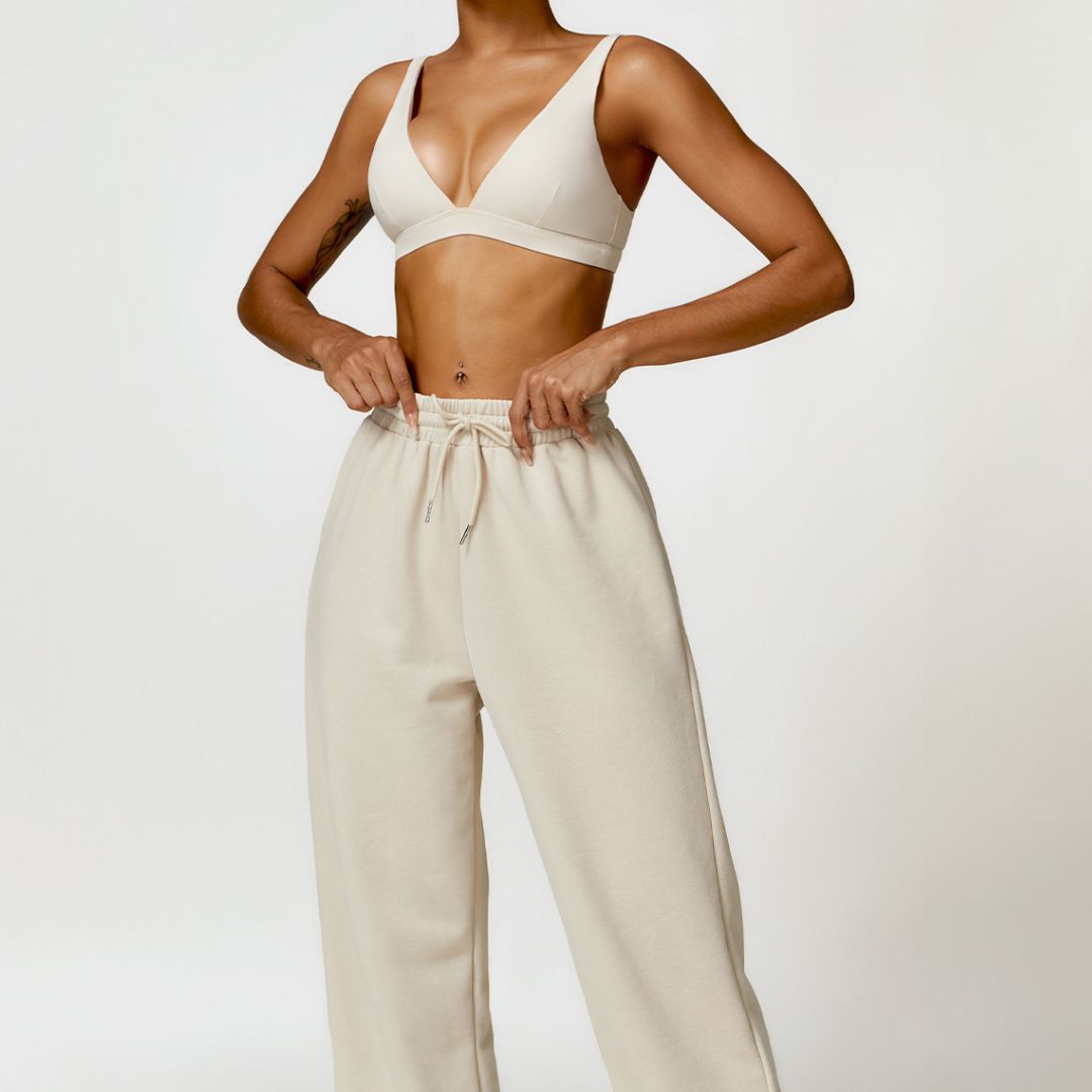 Triangle cup sports bra & jogging bottoms 2-piece set