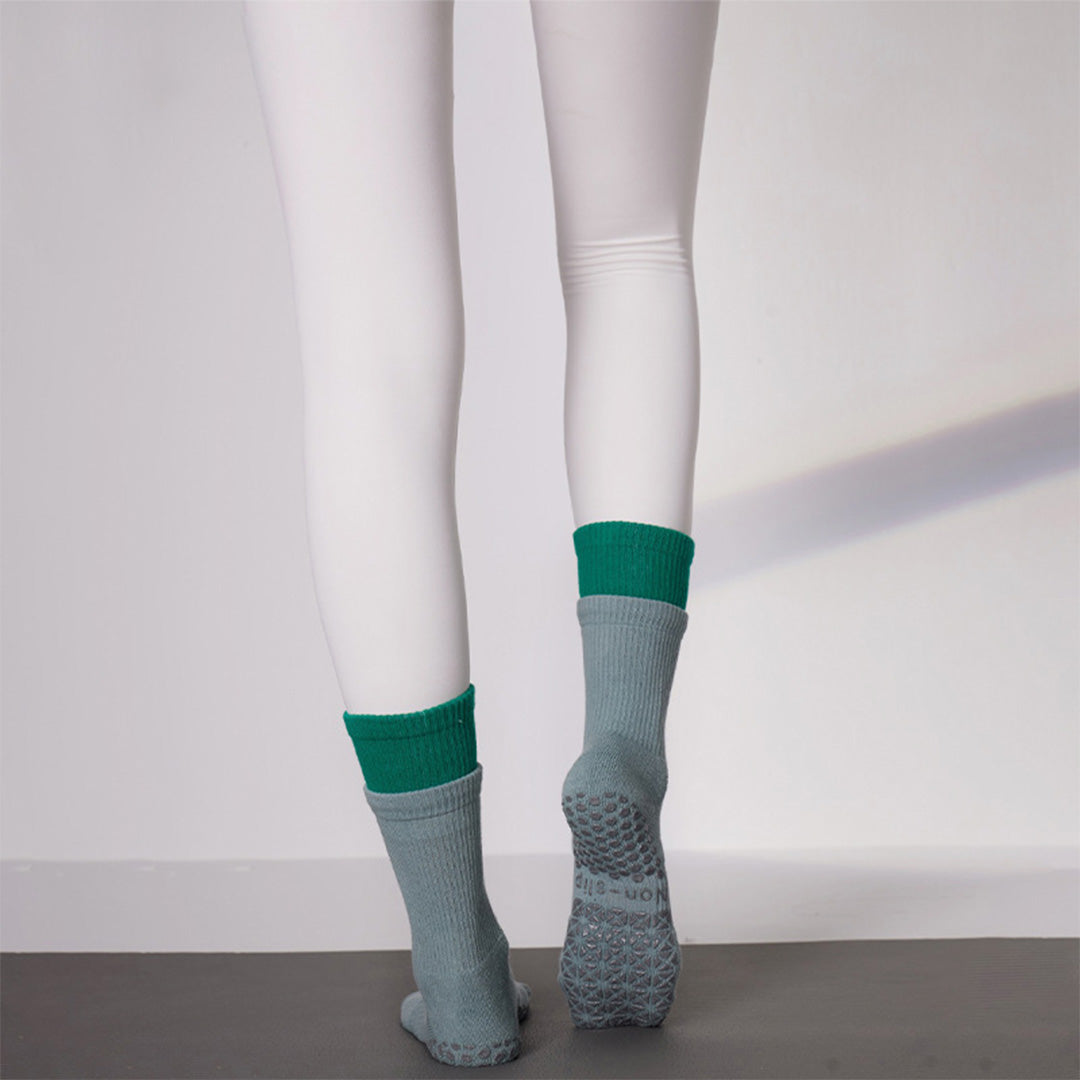 Chaussettes antidérapantes de forme physique de Pilates de yoga