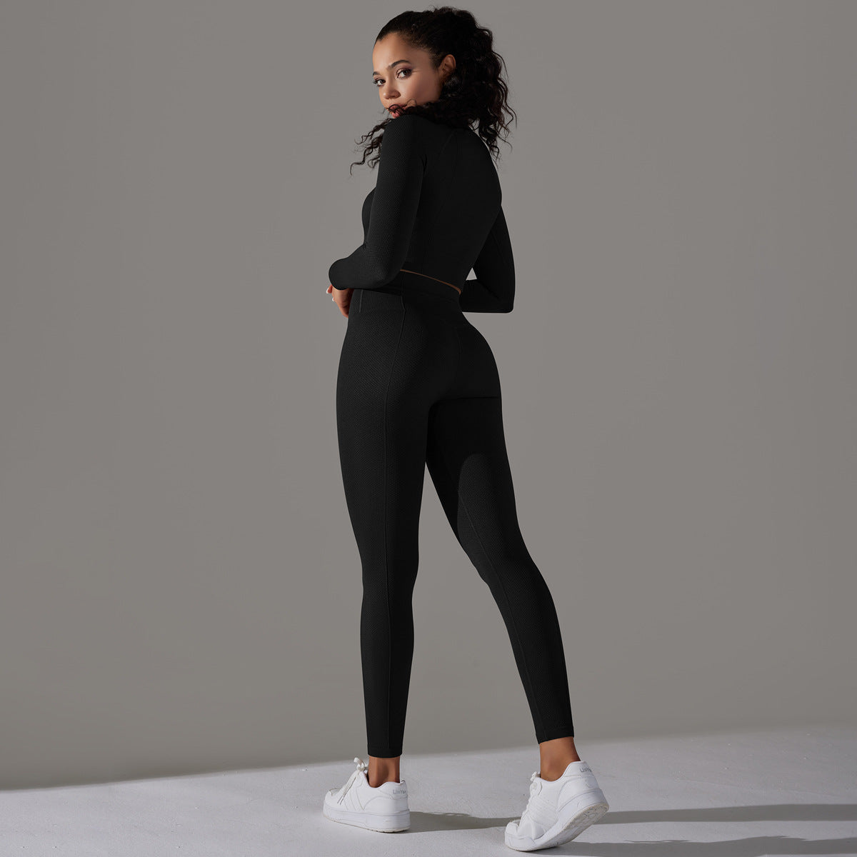 Seamless long-sleeved top &  leggings 2-piece set