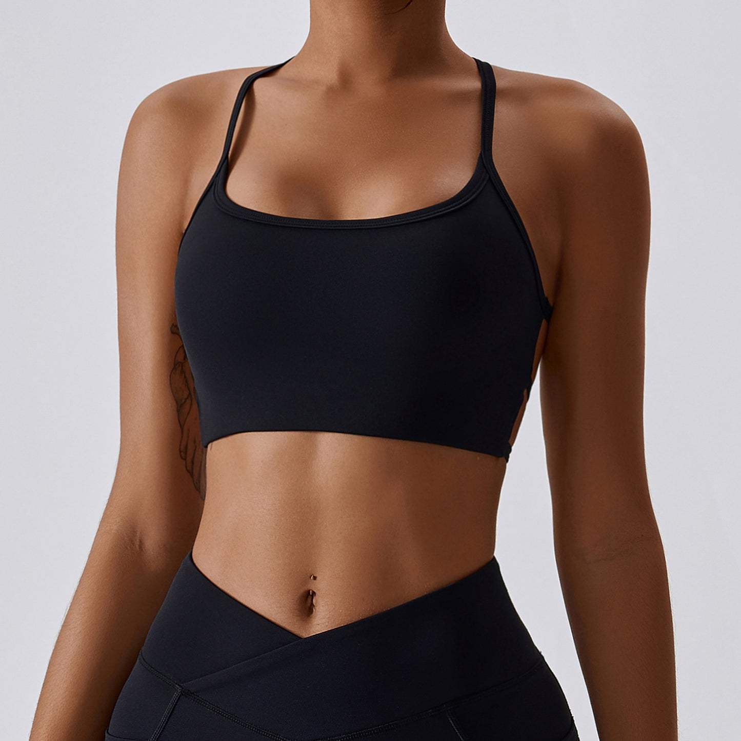 Solid color back cross sport bra