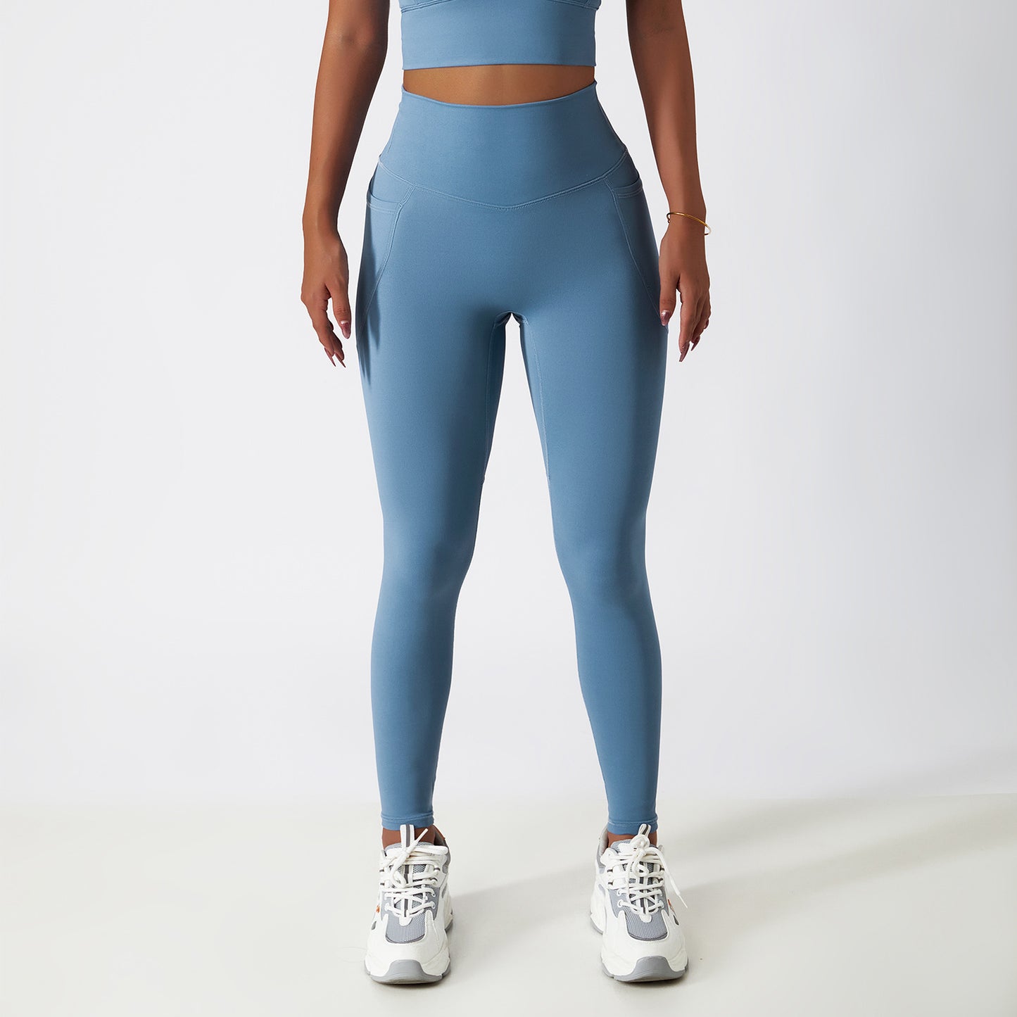 Solid color breathable yoga legging