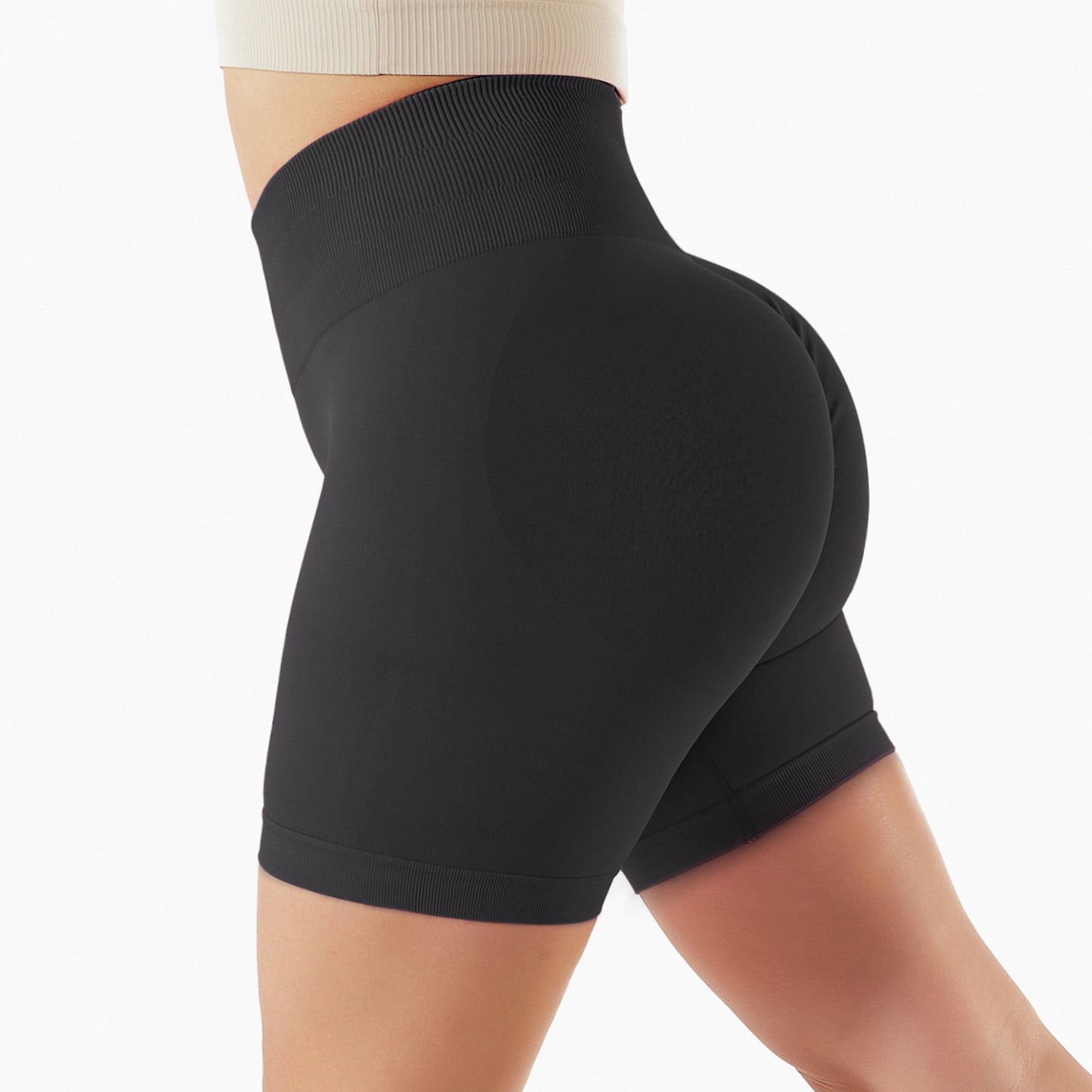 Solid color seamless hip lifting shorts